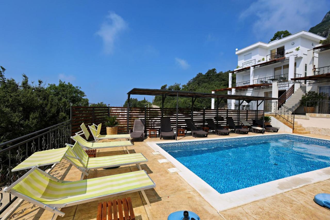 Apartments Oktopus Sutomore Εξωτερικό φωτογραφία