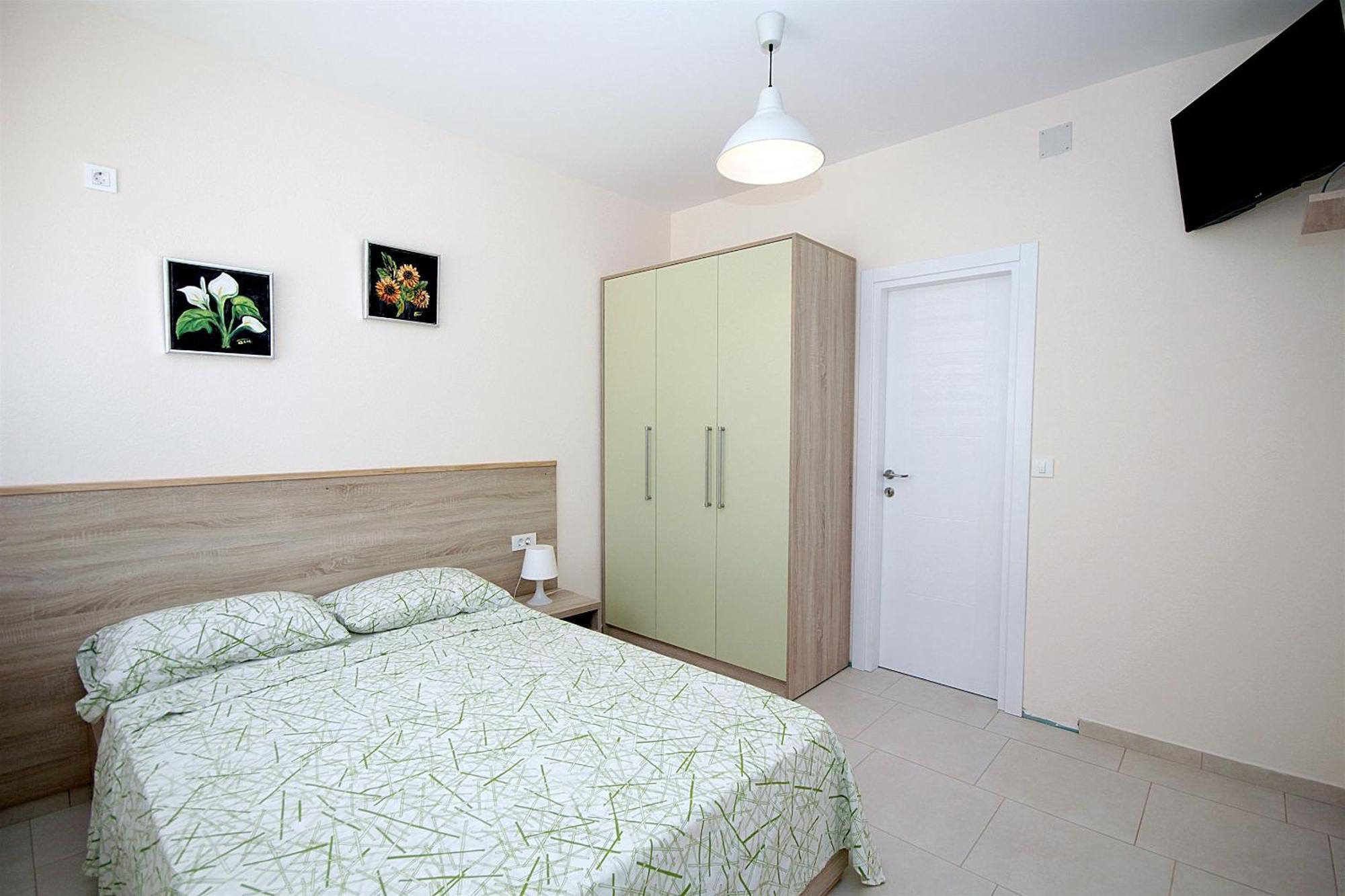 Apartments Oktopus Sutomore Εξωτερικό φωτογραφία