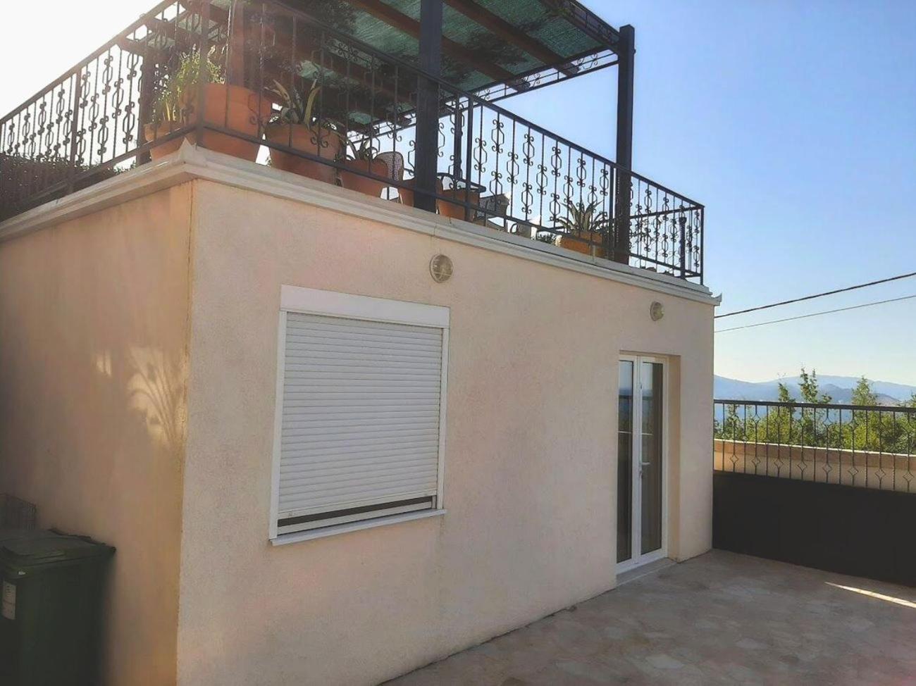 Apartments Oktopus Sutomore Εξωτερικό φωτογραφία