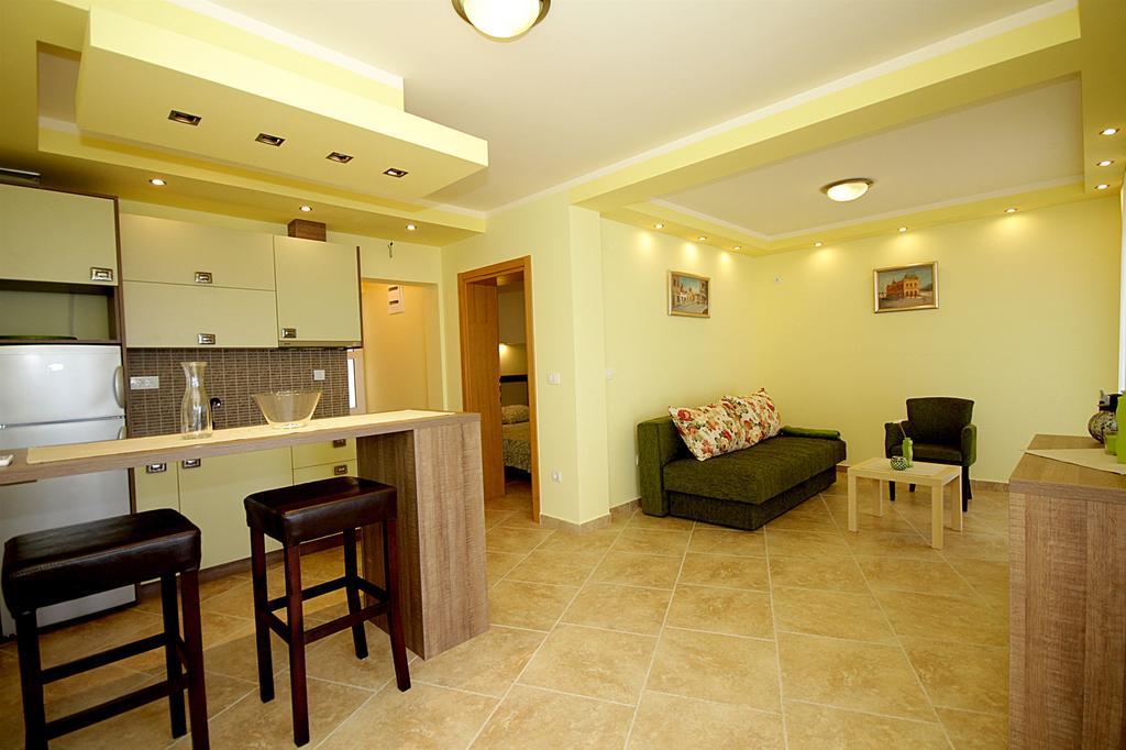 Apartments Oktopus Sutomore Εξωτερικό φωτογραφία